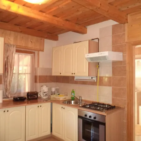 Kinga House *