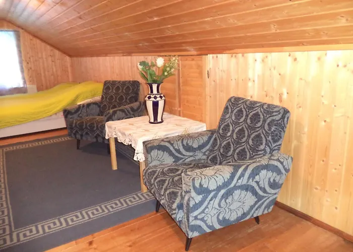 Kinga House